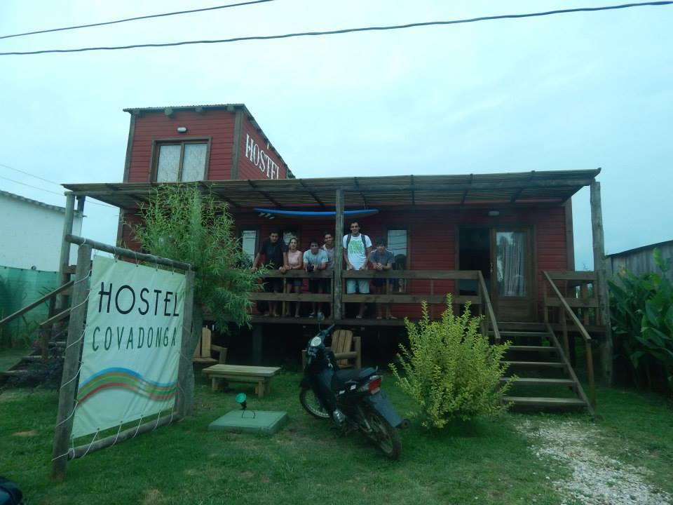 Hostel Covadonga La Pedrera Zewnętrze zdjęcie